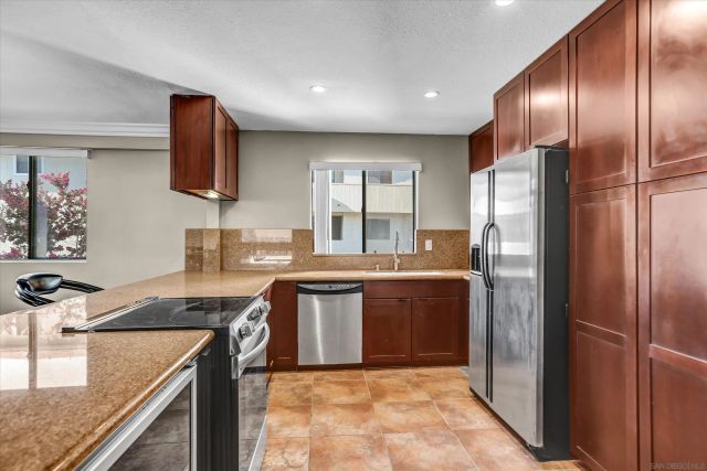 4050 La Jolla Village Drive, La Jolla, CA 92037
