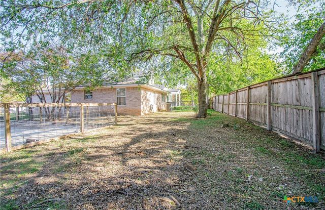 309 Ellis Street, San Marcos, TX 78666
