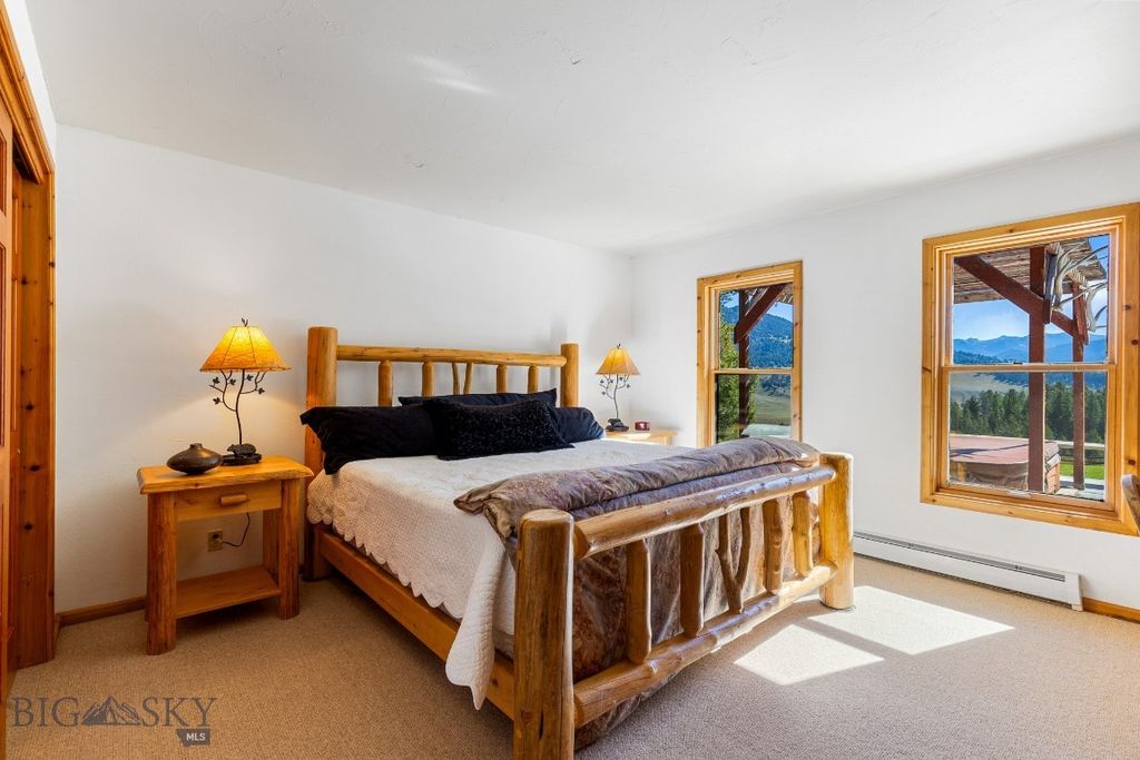 330 Stellar Jay Way, Gallatin Gateway, MT 59730 photo 10