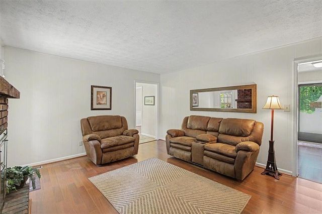 2611 Sandy Court, Marietta, GA 30066