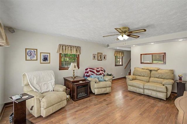 2611 Sandy Court, Marietta, GA 30066