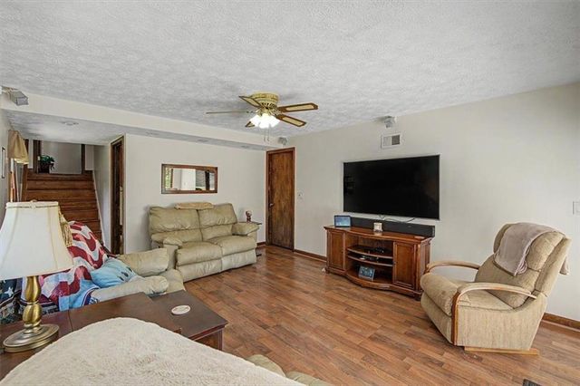 2611 Sandy Court, Marietta, GA 30066