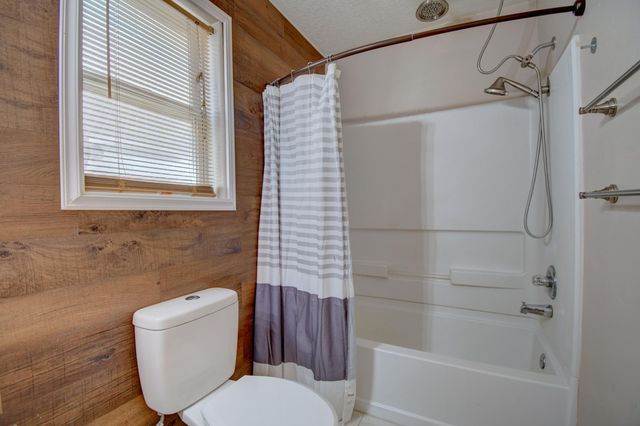3704 Clear Creek Road NE, Rio Rancho, NM 87144