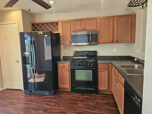 3704 Clear Creek Road NE, Rio Rancho, NM 87144
