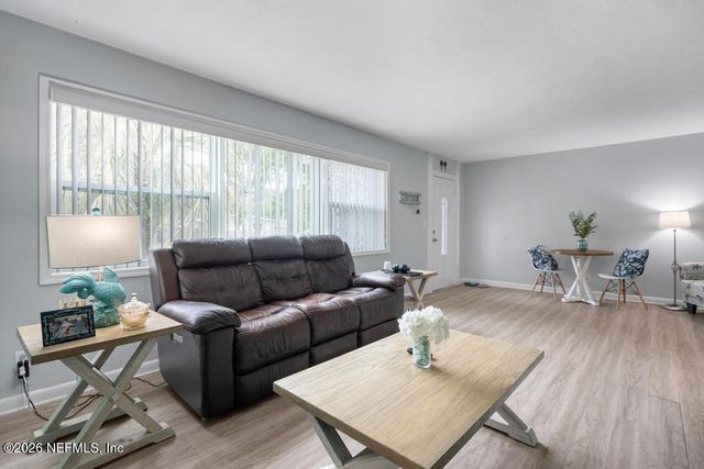 6218 CARRANZA Drive, Jacksonville, FL 32216