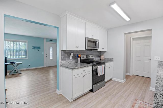 6218 CARRANZA Drive, Jacksonville, FL 32216