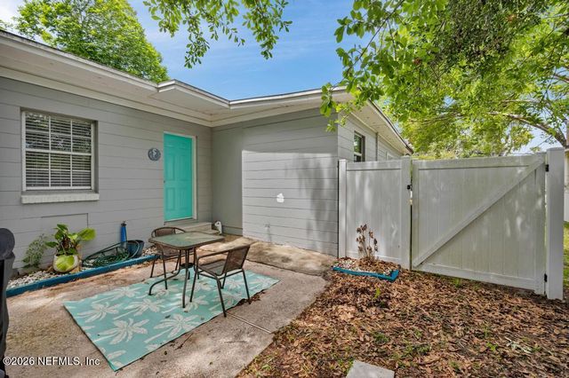 6218 CARRANZA Drive, Jacksonville, FL 32216