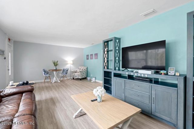 6218 CARRANZA Drive, Jacksonville, FL 32216