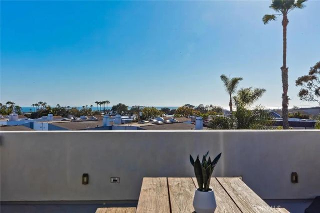 622 1st, Hermosa Beach, CA 90254