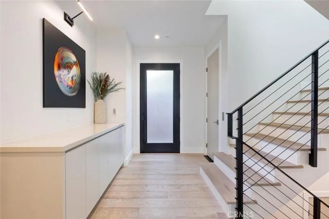 622 1st, Hermosa Beach, CA 90254