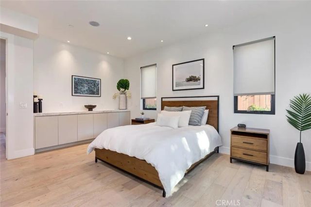 622 1st, Hermosa Beach, CA 90254