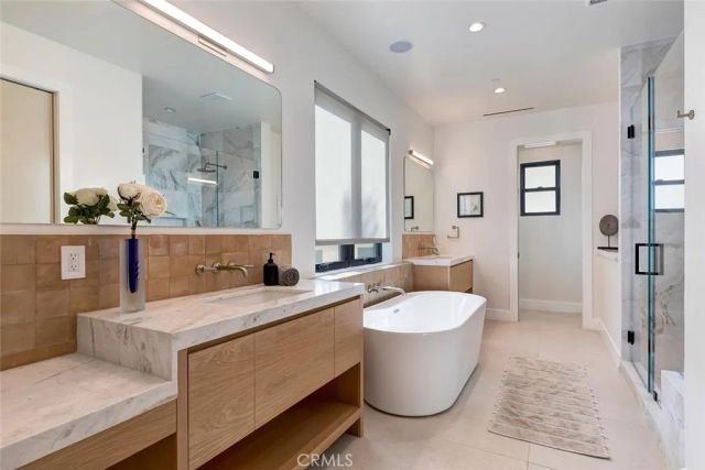 622 1st, Hermosa Beach, CA 90254