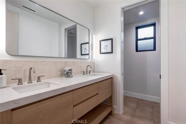 622 1st, Hermosa Beach, CA 90254