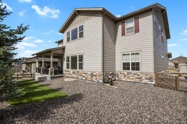 27500 E Lakeview Drive, Aurora, CO 80016