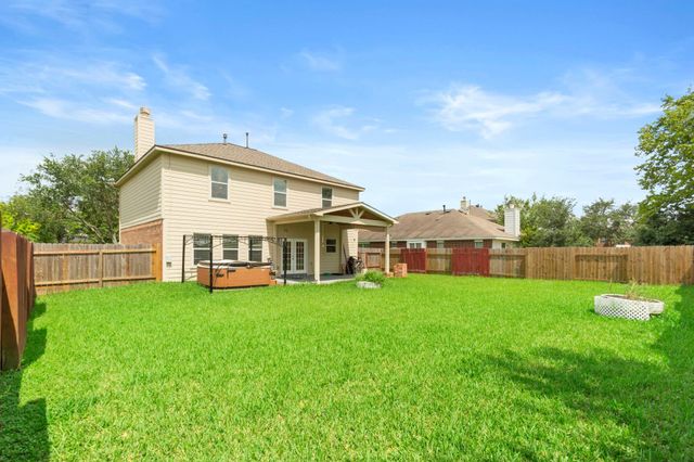 2106 Goldfinch Lane, League City, TX 77573