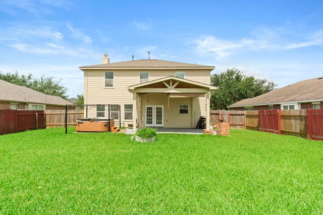 2106 Goldfinch Lane, League City, TX 77573