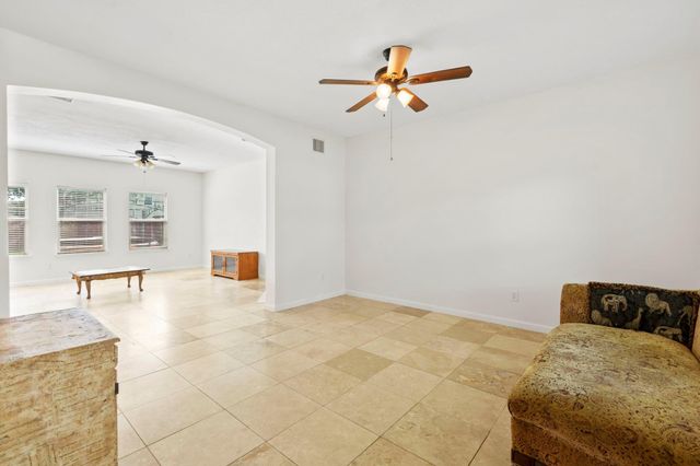 2106 Goldfinch Lane, League City, TX 77573