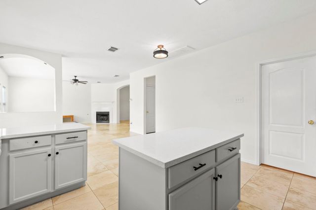 2106 Goldfinch Lane, League City, TX 77573