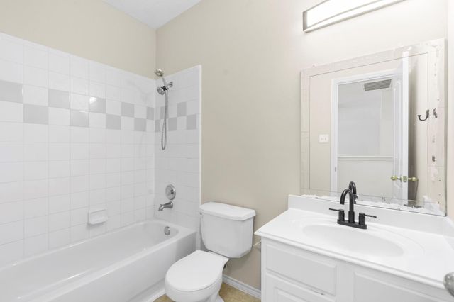 2106 Goldfinch Lane, League City, TX 77573