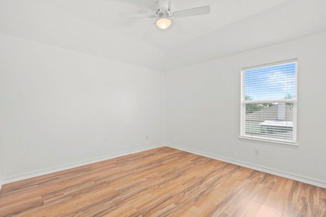 2106 Goldfinch Lane, League City, TX 77573