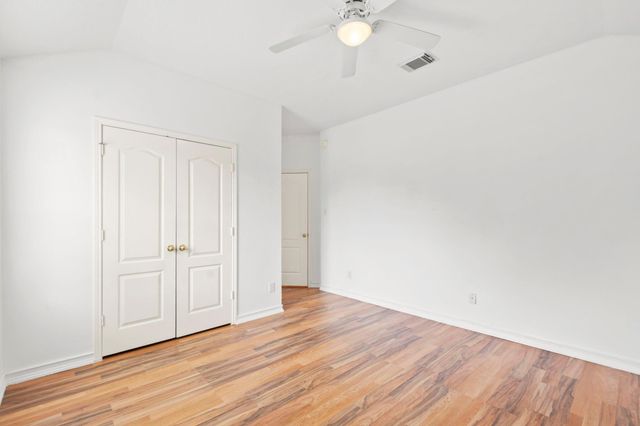 2106 Goldfinch Lane, League City, TX 77573