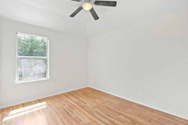 2106 Goldfinch Lane, League City, TX 77573