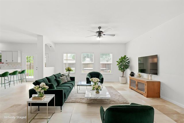 2106 Goldfinch Lane, League City, TX 77573