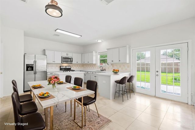 2106 Goldfinch Lane, League City, TX 77573