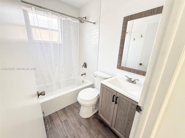 2645 SW 28th Ct 2647, Miami, FL 33133