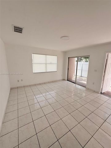 2645 SW 28th Ct 2647, Miami, FL 33133