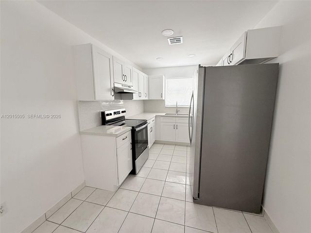 2645 SW 28th Ct 2647, Miami, FL 33133
