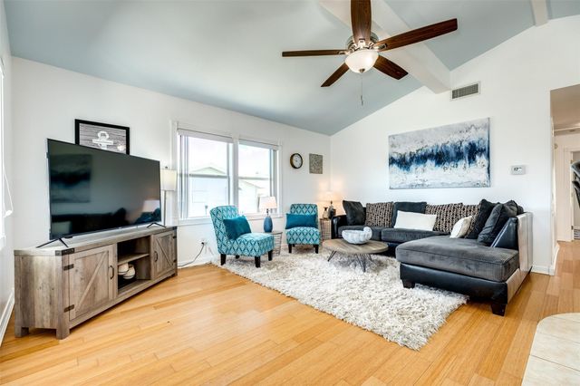 16519 Nassau Way, Jamaica Beach, TX 77554