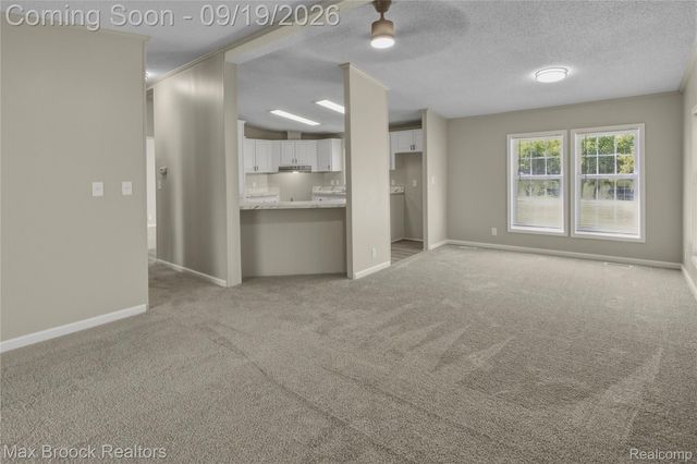 2267 Howe Road, Burton, MI 48519