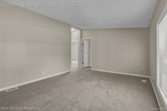 2267 Howe Road, Burton, MI 48519
