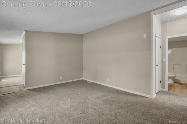 2267 Howe Road, Burton, MI 48519