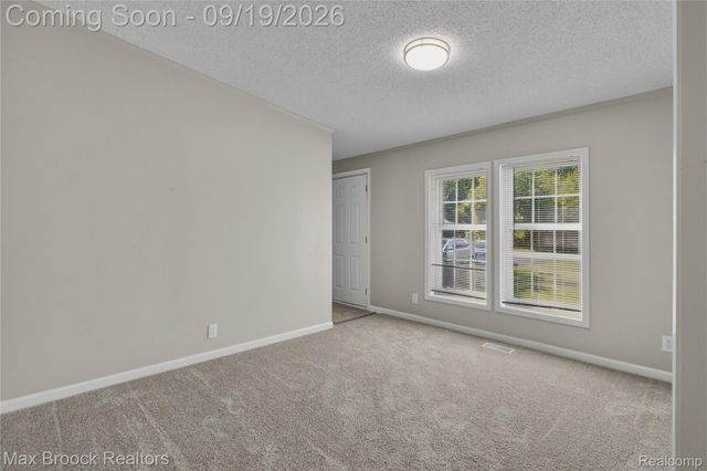 2267 Howe Road, Burton, MI 48519