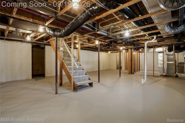 2267 Howe Road, Burton, MI 48519