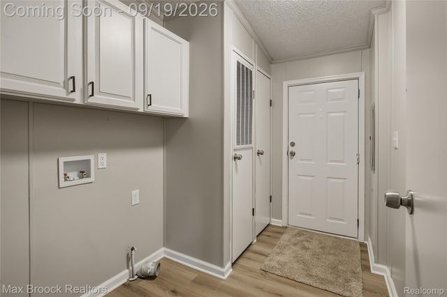 2267 Howe Road, Burton, MI 48519