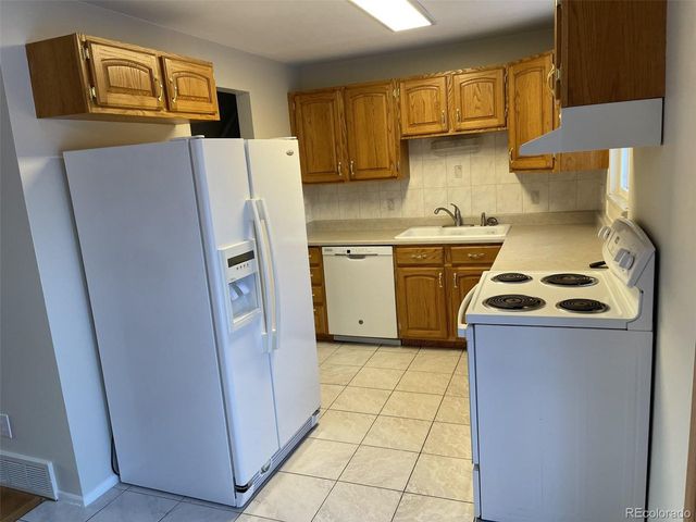 3062 S Florence Ct, Denver, CO 80231