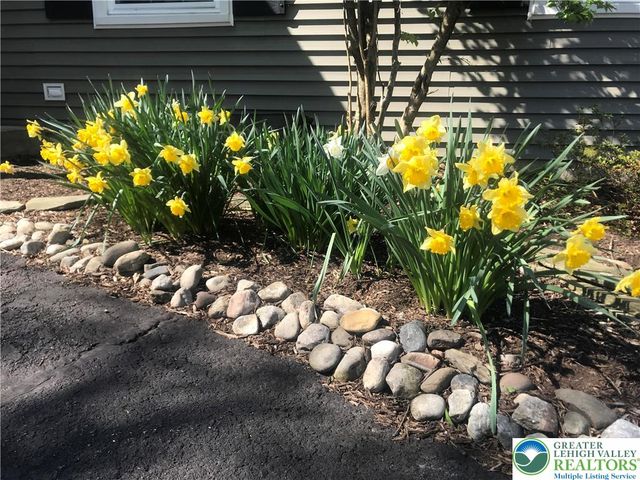 1177 Clearview Circle, Lower Macungie Twp, PA 18103