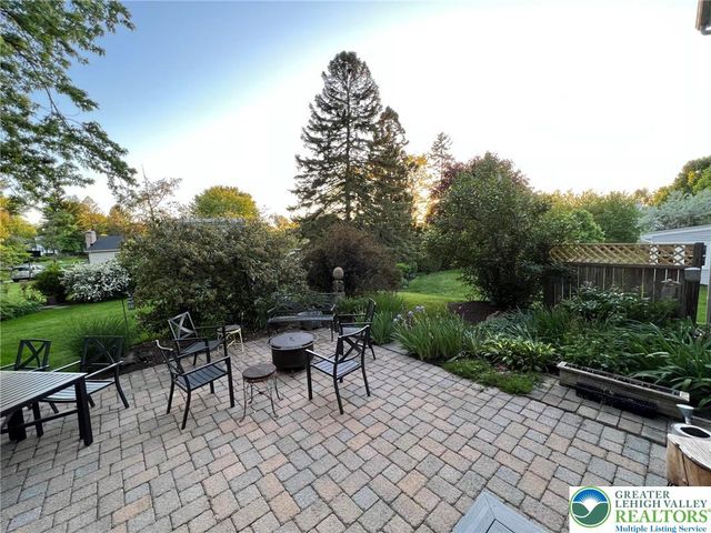 1177 Clearview Circle, Lower Macungie Twp, PA 18103