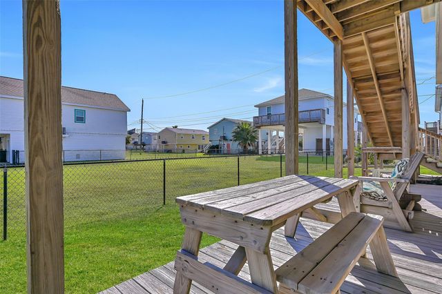 4126 Grayson, Galveston, TX 77554