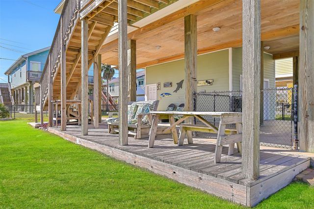 4126 Grayson, Galveston, TX 77554