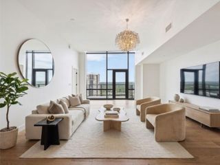 70 Rainey ST 2201, Austin, TX 78701