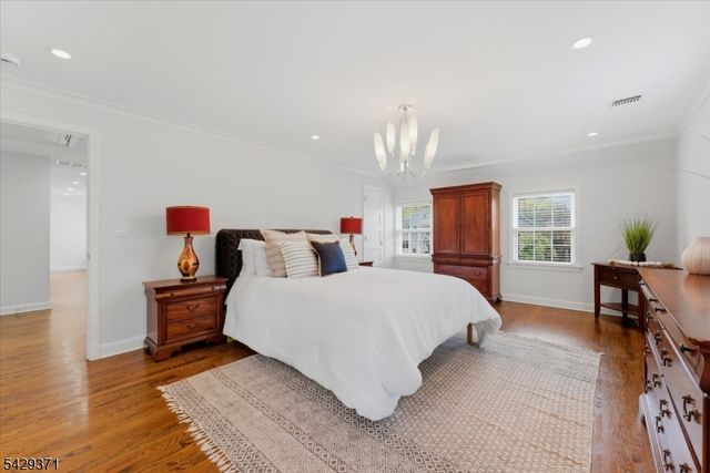 1061 Wychwood Rd, Westfield Town, NJ 07090