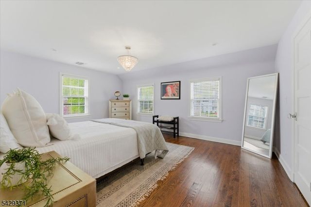 1061 Wychwood Rd, Westfield Town, NJ 07090