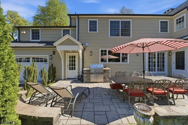 1061 Wychwood Rd, Westfield Town, NJ 07090