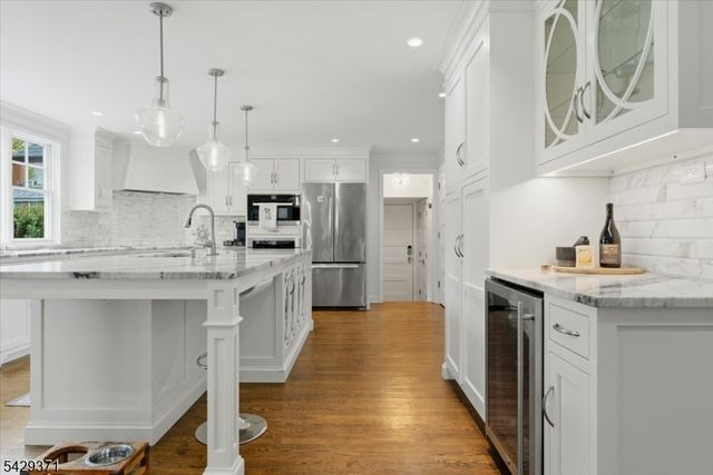 1061 Wychwood Rd, Westfield Town, NJ 07090
