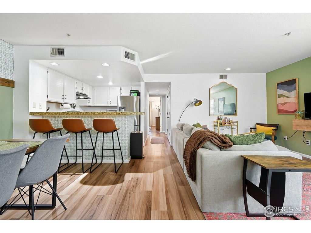 935 Broadway 104, Boulder, CO 80302