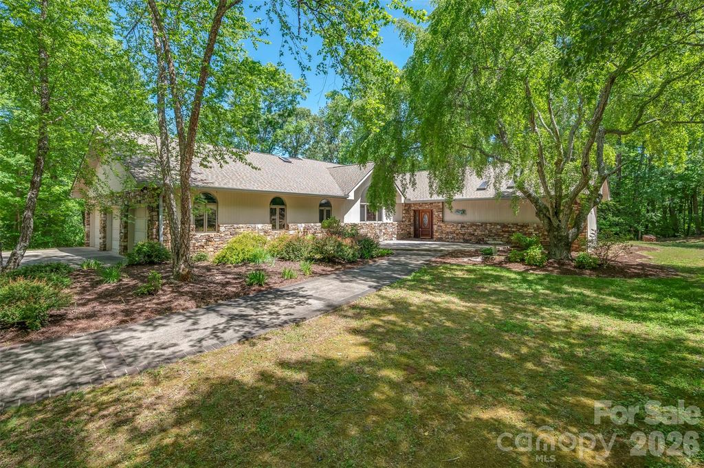 226 Big Rock Drive, Rutherfordton, NC 28139